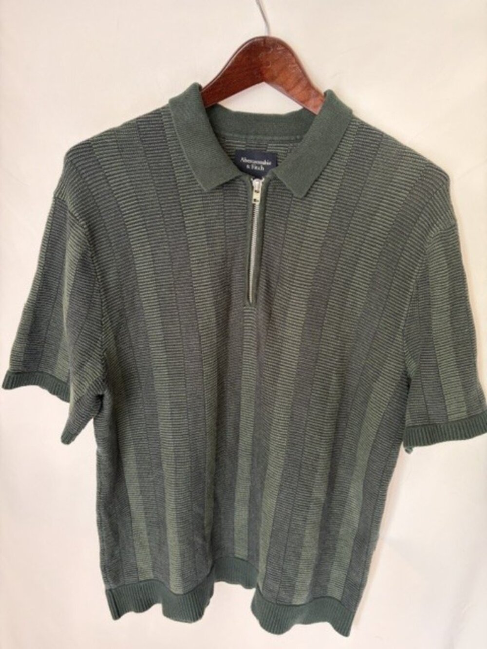 Abercrombie & Fitch Men’s L Dark Green Textured Quarter-Zip Polo